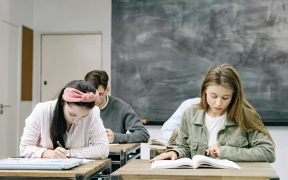 Une épreuve anticipée Bac de mathématiques en Première à Roanne